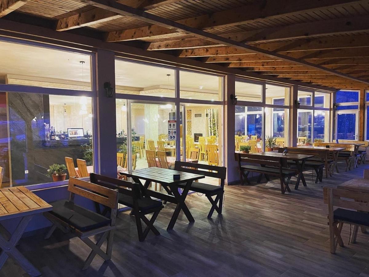 Honey Valley Bjelasnica Bed & Breakfast Ngoại thất bức ảnh